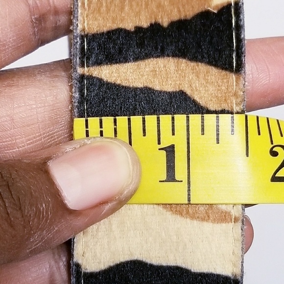 Unbranded | Women's Leopard or Cheetah Print 47" Genuine Leather Belt (One Size) - Picture 7 of 9